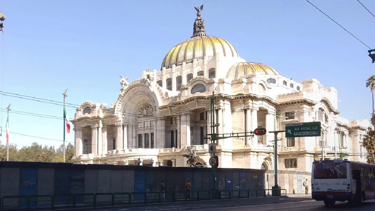 Protección de monumentos y edificios históricos ante la marcha por el caso Ayotzinapa