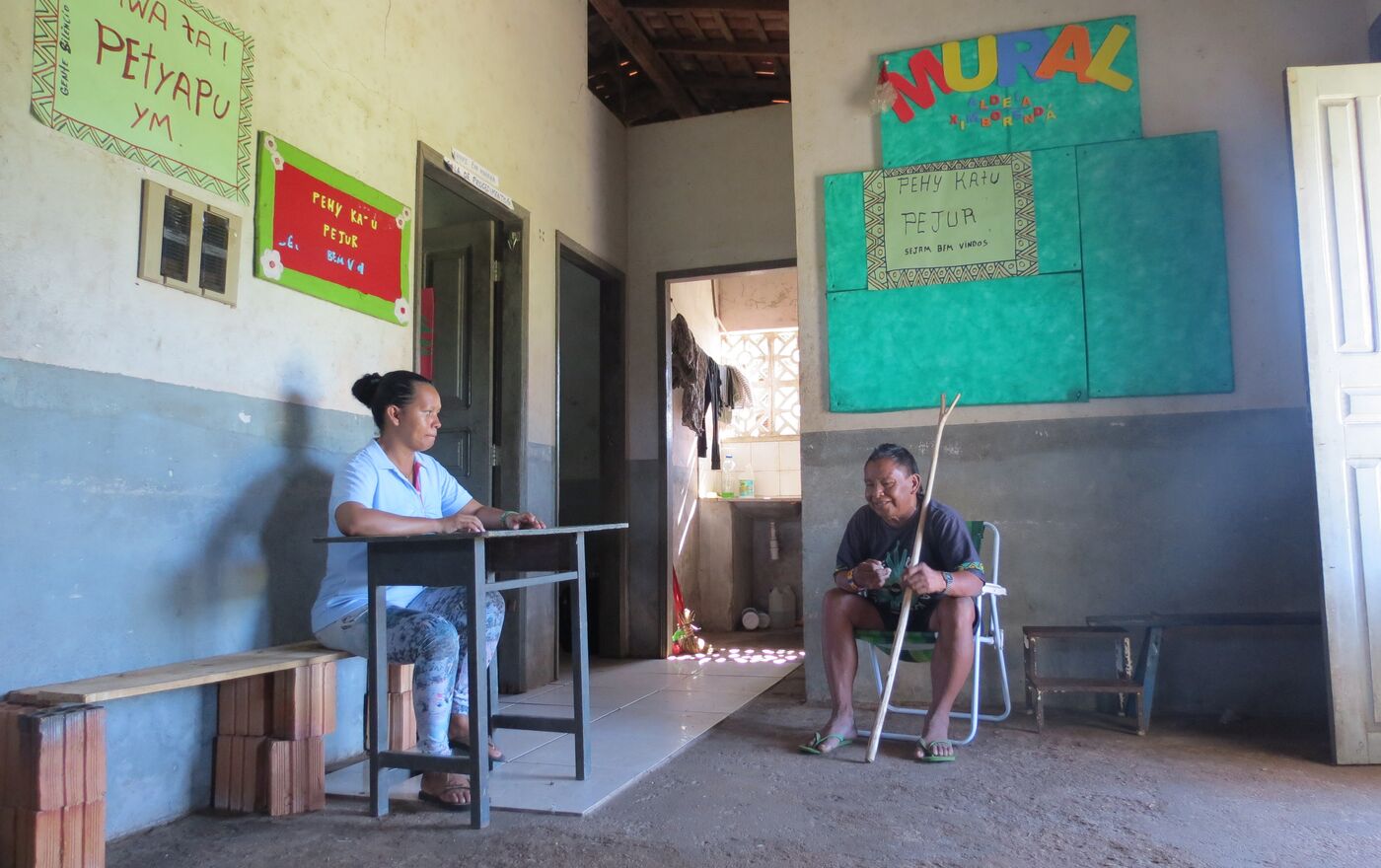 Pueblo nativo ka”apor crea su propio sistema educativo en Brasil