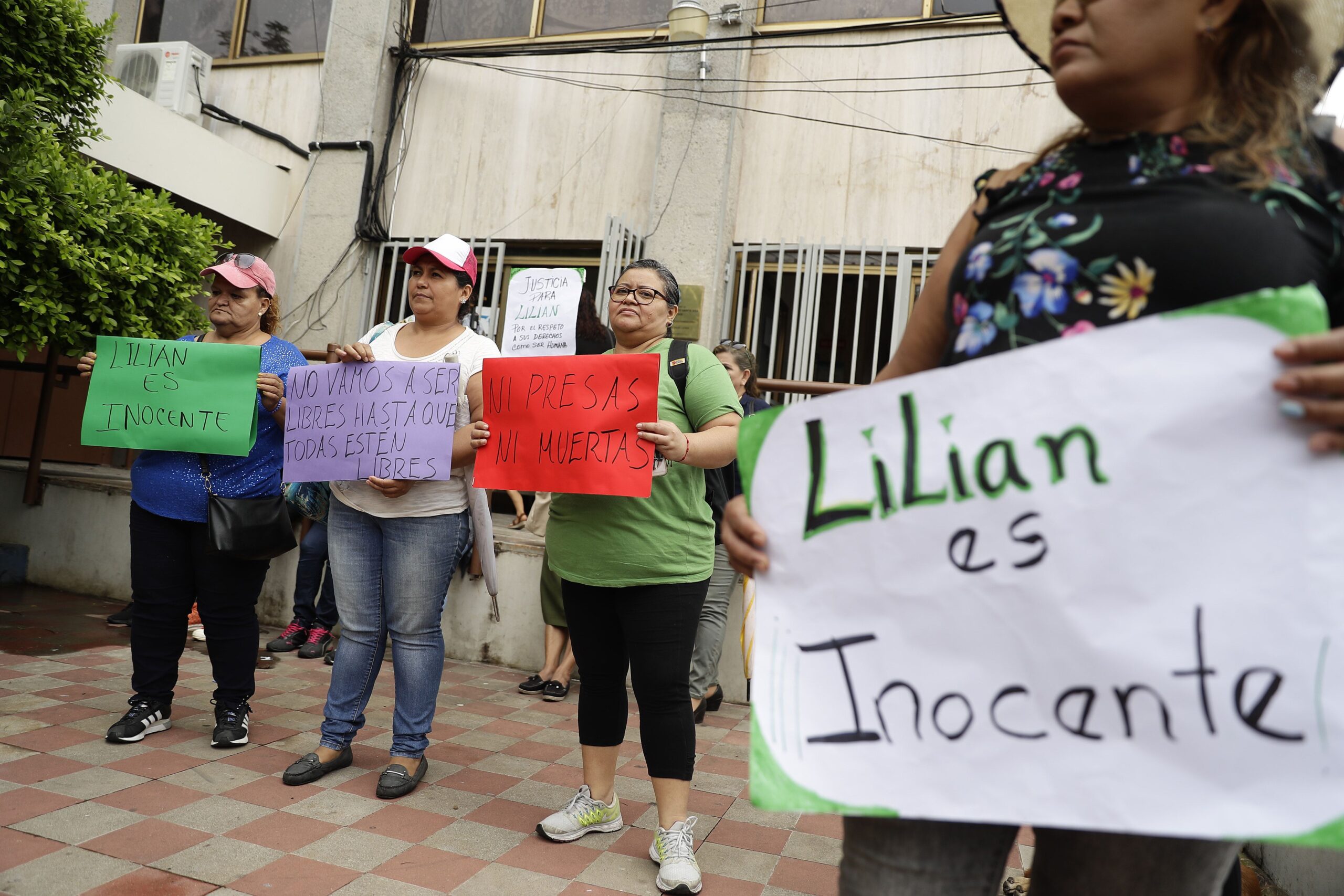 Revisión de la sentencia: Caso de mujer salvadoreña condenada a prisión tras emergencia obstétrica