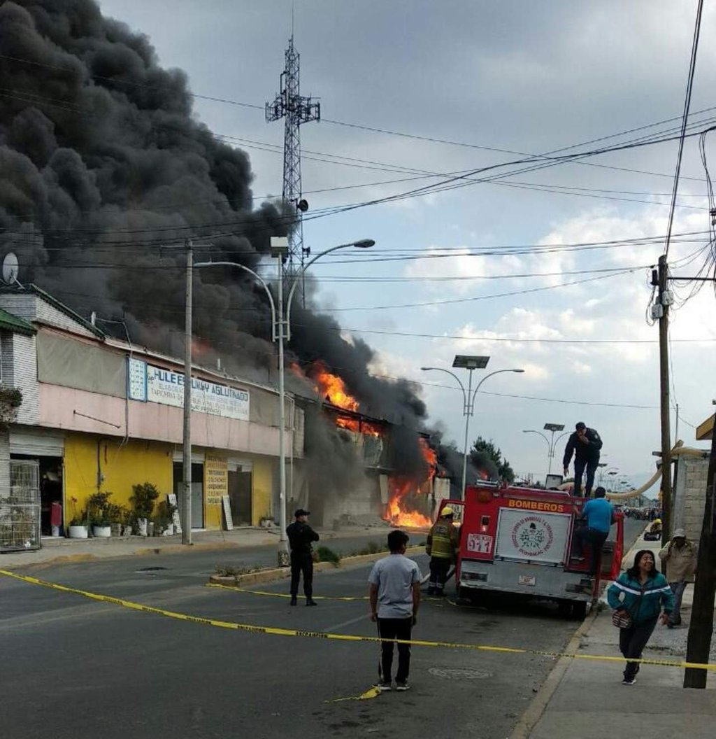 Tarjeta informativa Toluca, Estado de México, 12 de abril de 2018, Respecto al incendio registrado esta tarde en una fábrica de colchones