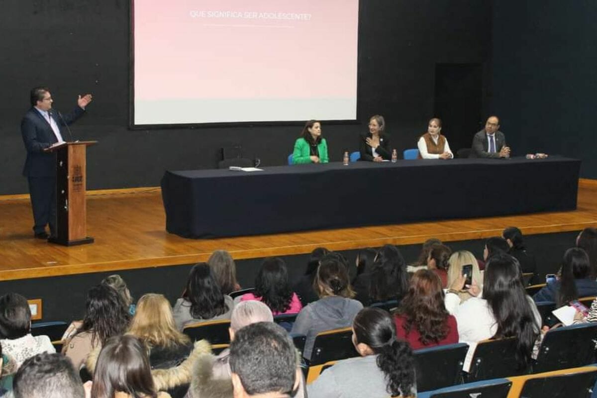 UAZ y SEMUJER unen fuerzas para empoderar a mujeres adolescentes y prevenir la violencia