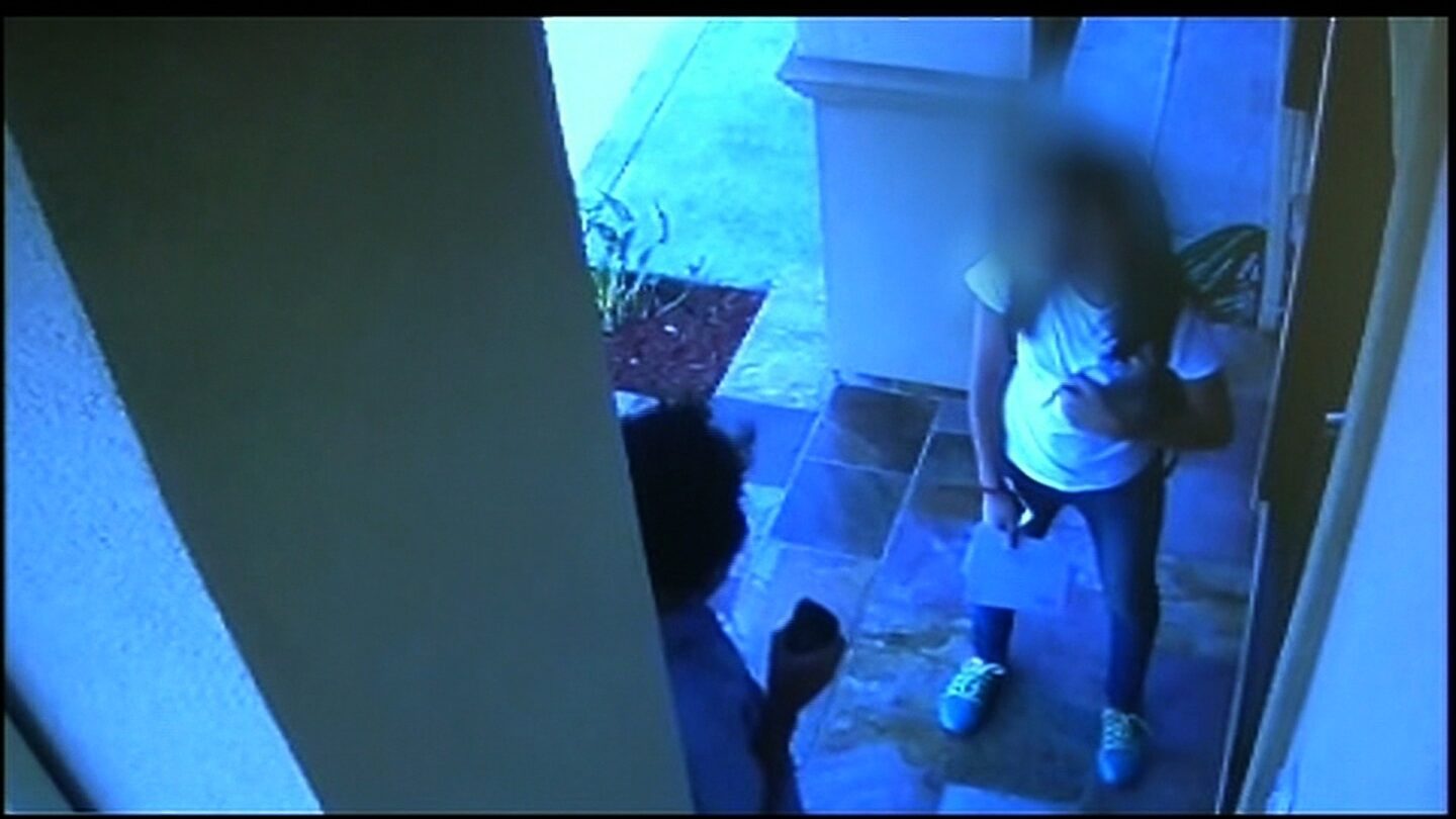 VIDEO Supuestos violadores humillados públicamente |