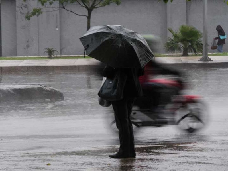 Activan alerta amarilla por zona de tormenta en 8 delegaciones