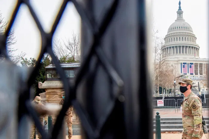 Acusado por asalto al Capitolio en Washington DC se suicida de un tiro en el pecho