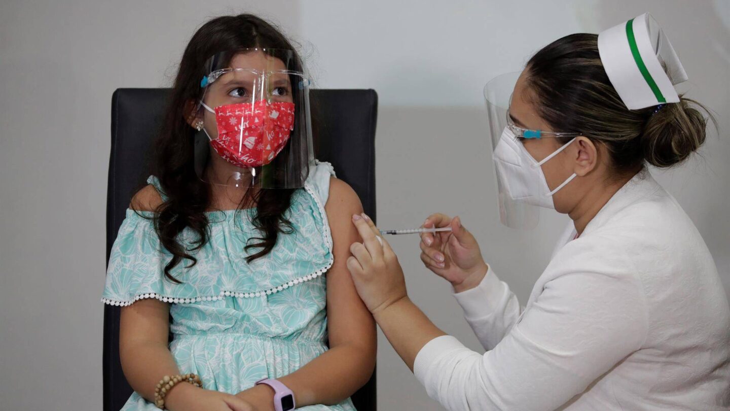 Adultos mayores recibirán llamada para vacunación contra COVID 19 SSa |