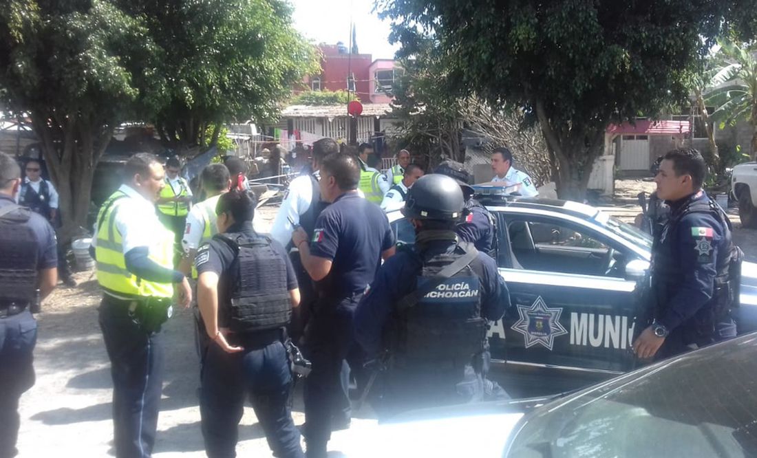 Anda la Policía tras la pista de un sujeto que baleó a un peatón y disparó contra agentes, en Morelia