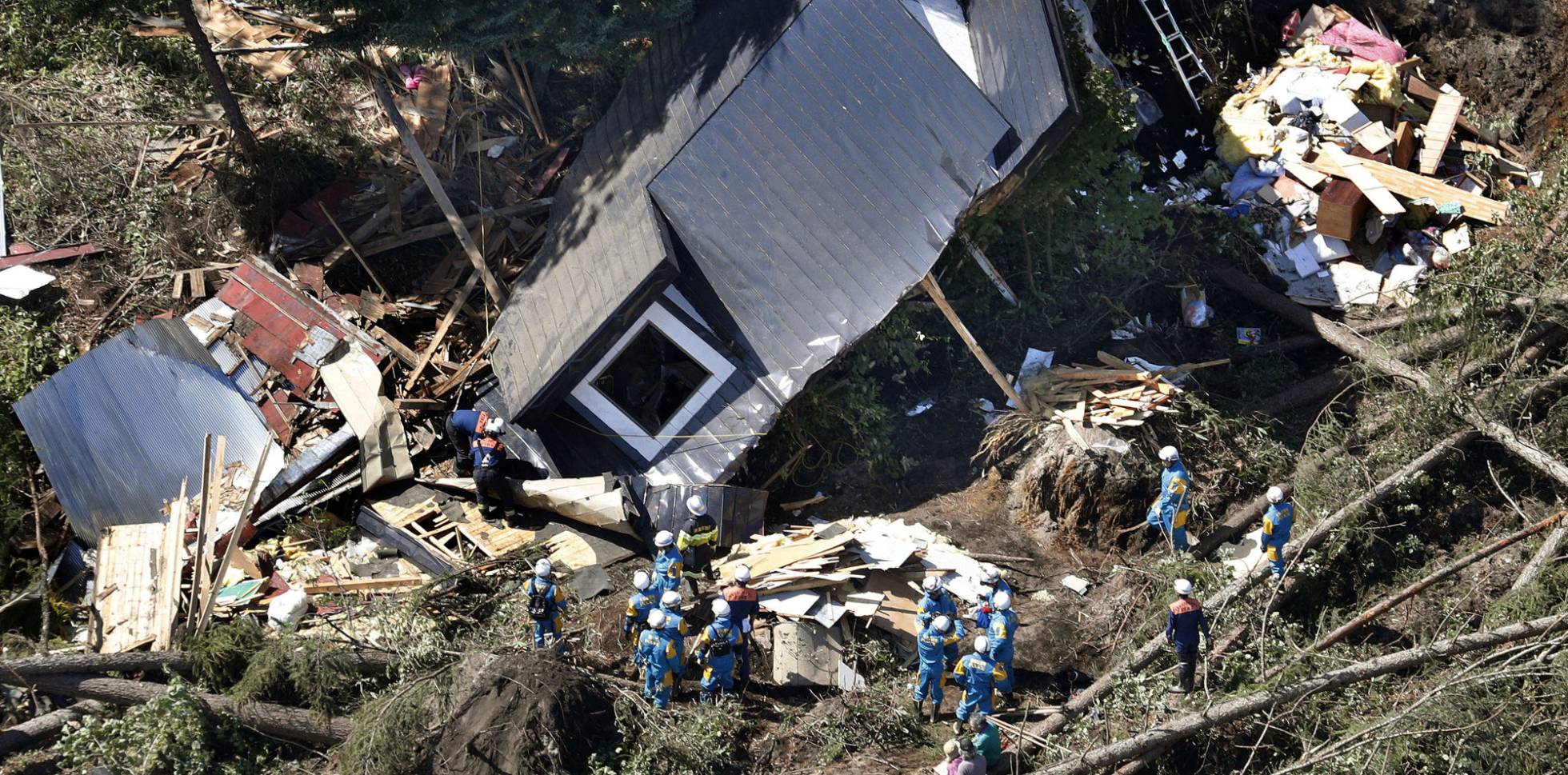 Asciende a 42 la cifra de víctimas del terremoto ocurrido en el norte de Japón