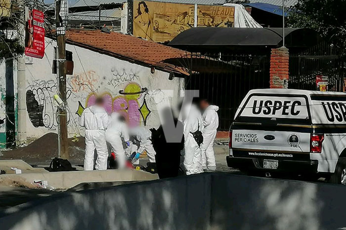 Asesinan a balazos a un hombre frente a CU, en Morelia