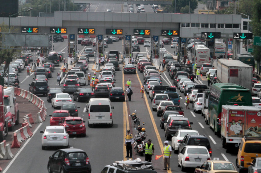 Aumenta aforo vehicular en las principales autopistas