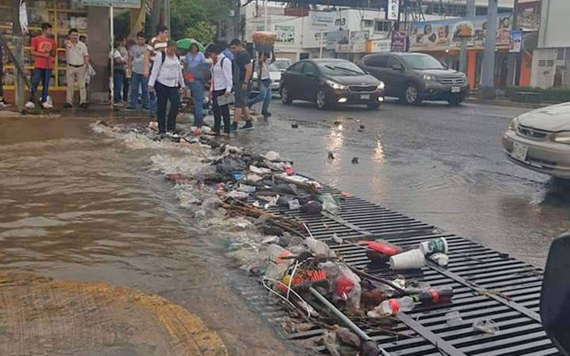 Basura provoca problemas durante precipitaciones en Estado de México