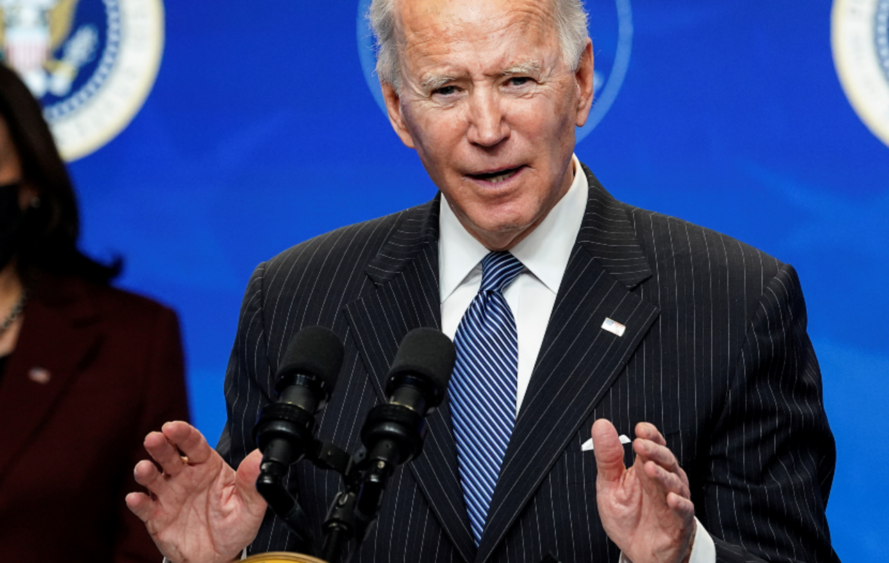 Biden deroga prohibición de Trump a servicio militar transgénero |