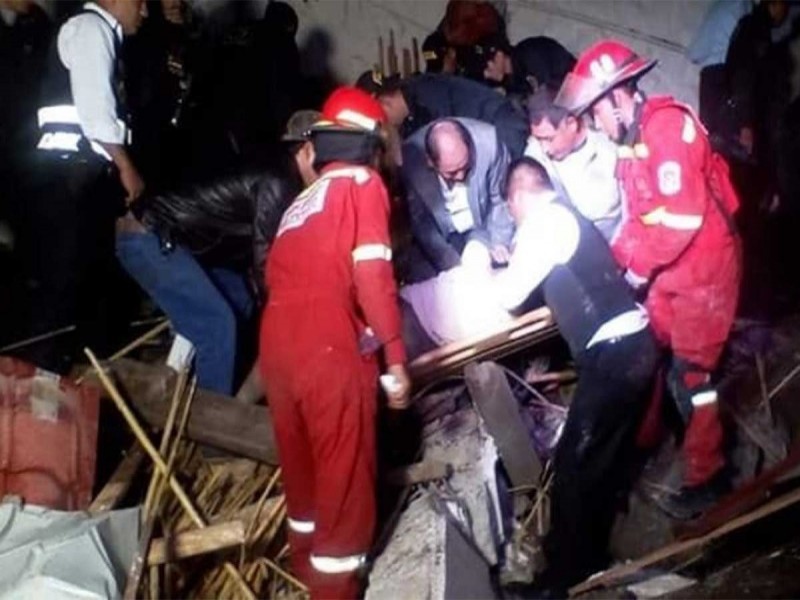 Boda acaba en tragedia y varios muertos por derrumbe de un hotel, en Perú