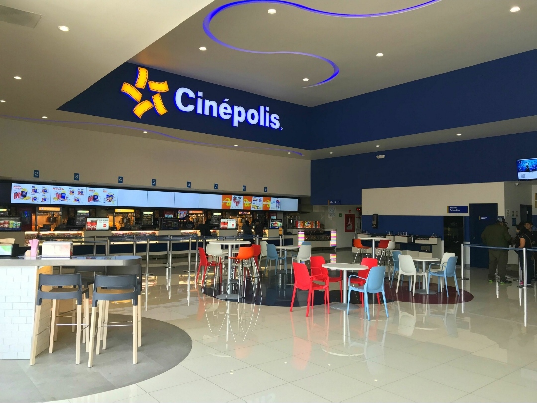 Cinépolis endeudado: debe 27 mil millones de pesos