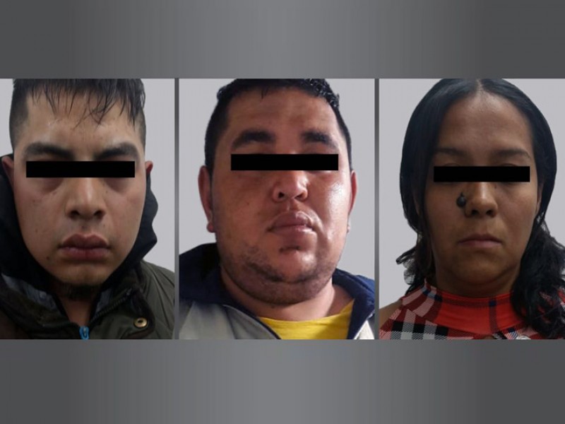 Detienen a cinco presuntos extorsionadores en Chalco