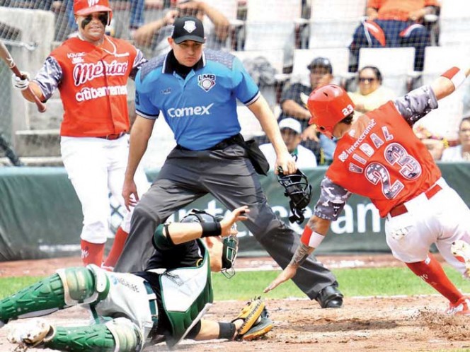 Diablos toma ventaja sobre Pericos