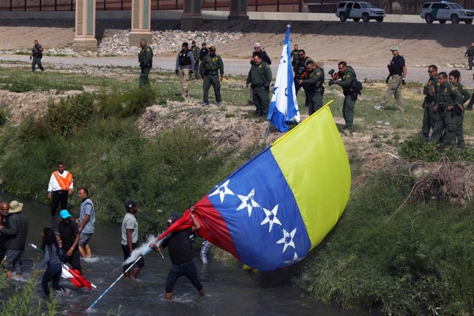 Dispara Patrulla Fronteriza balas de goma a migrantes