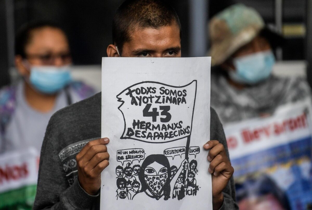 Ejército promete colaborar en caso Ayotzinapa tras filtración que asegura que militares participaron |