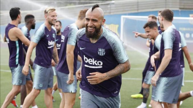 El primer entrenamiento de Vidal con el Barcelona