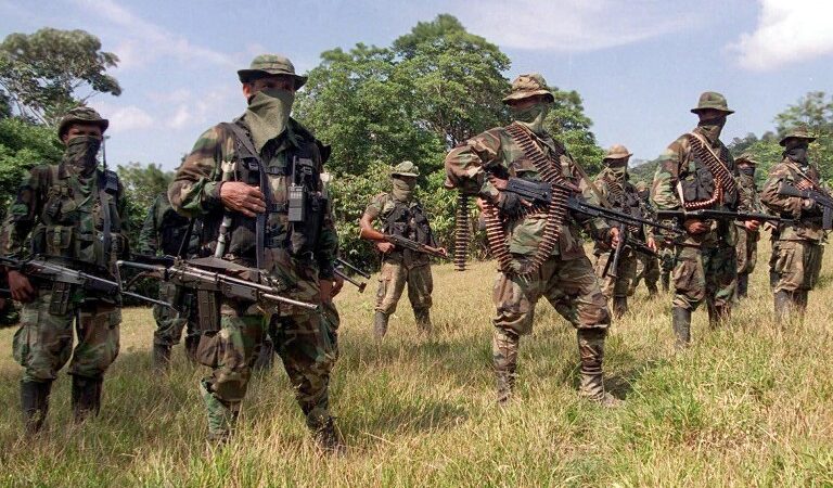 El saldo de la guerra en Colombia: 260 mil muertos y 80 mil desaparecidos