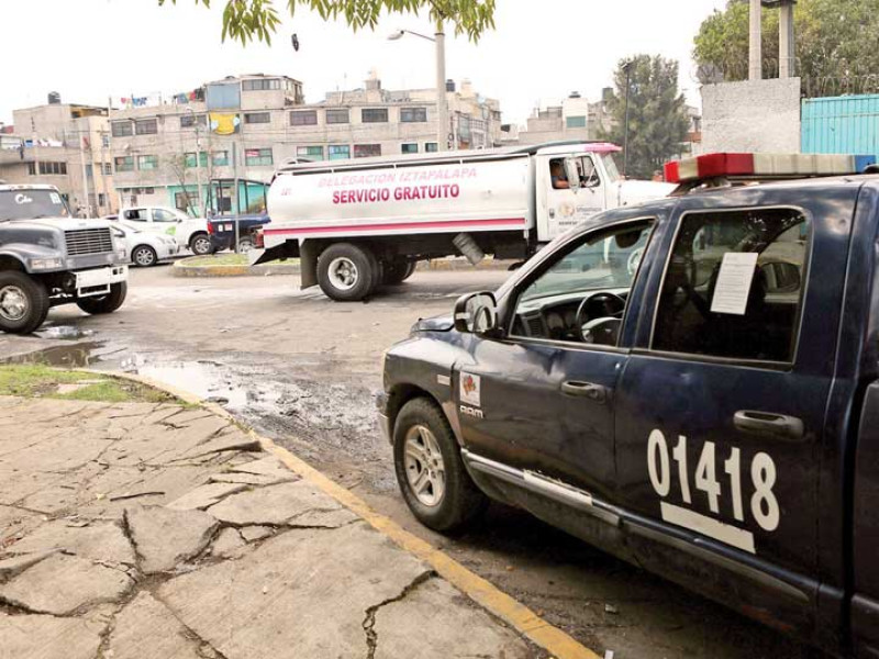 Entre fugas y desinformación, primer día de corte de agua en la CDMX