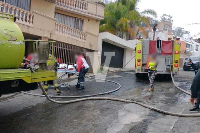 Estalla tanque de gas en domicilio al sur de Morelia; hay 3 mujeres heridas