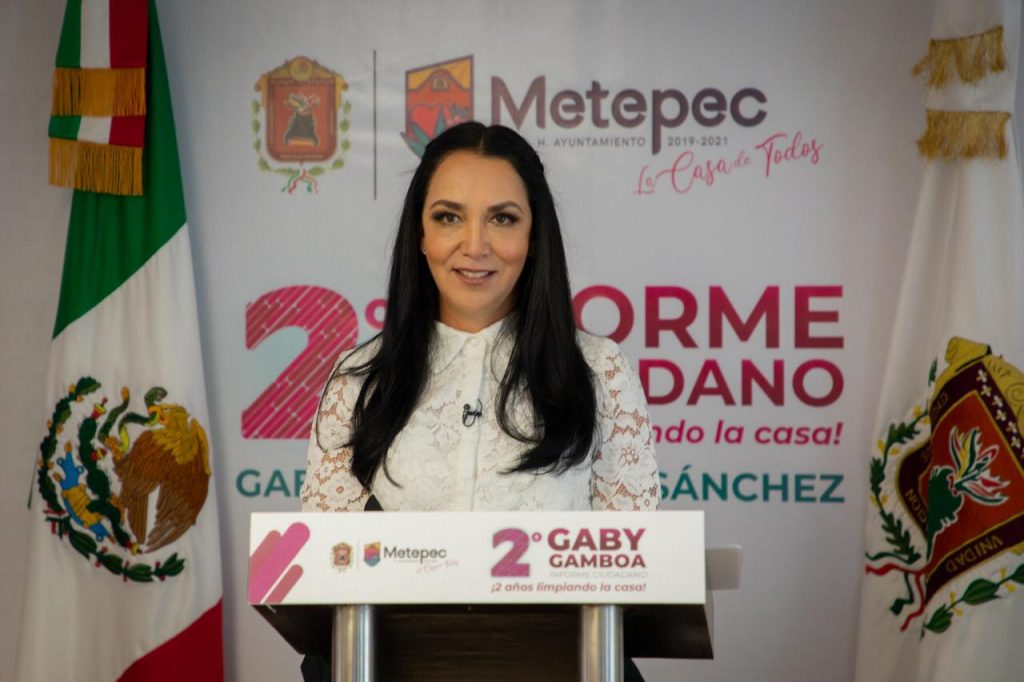 Gaby Gamboa entrega su 2º Informe de Gobierno en Metepec