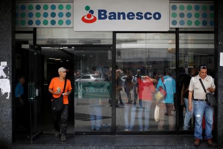 Gobierno de Venezuela extendió por 90 días intervención de Banesco