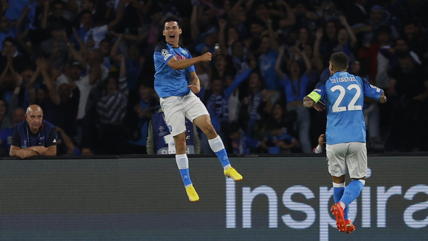 Golazo de Chucky Lozano en Champions |