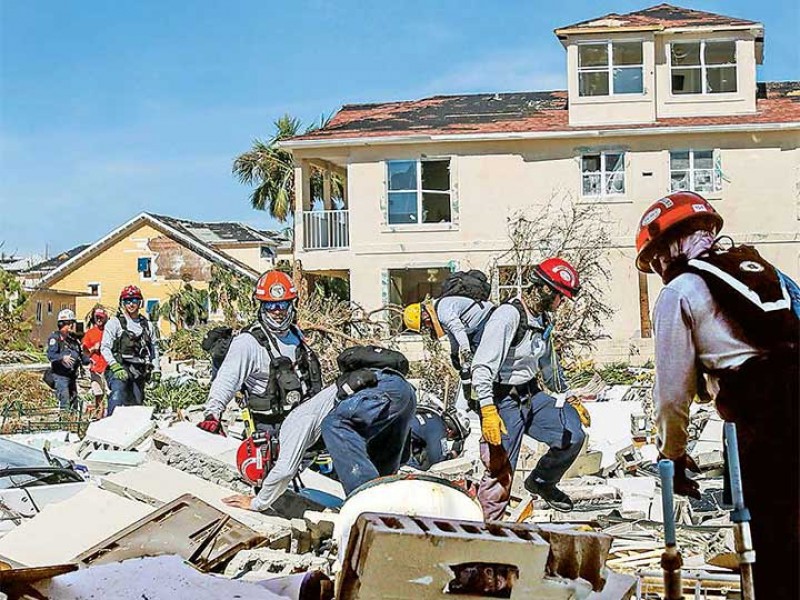 Hallan a cientos de sobrevivientes tras el paso del huracán Michael en Florida