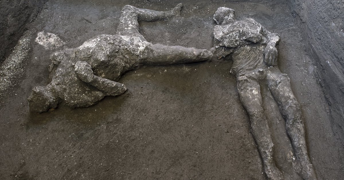 Hallan los cuerpos de un hombre y su esclavo muertos durante una erupción volcánica hace 2 mil años