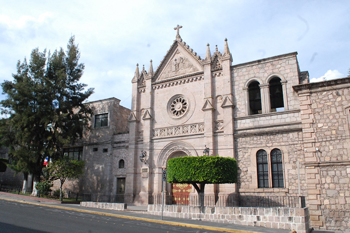 Imágenes nuestras | Colegio y templo Salesiano, bellezas de fe y educación