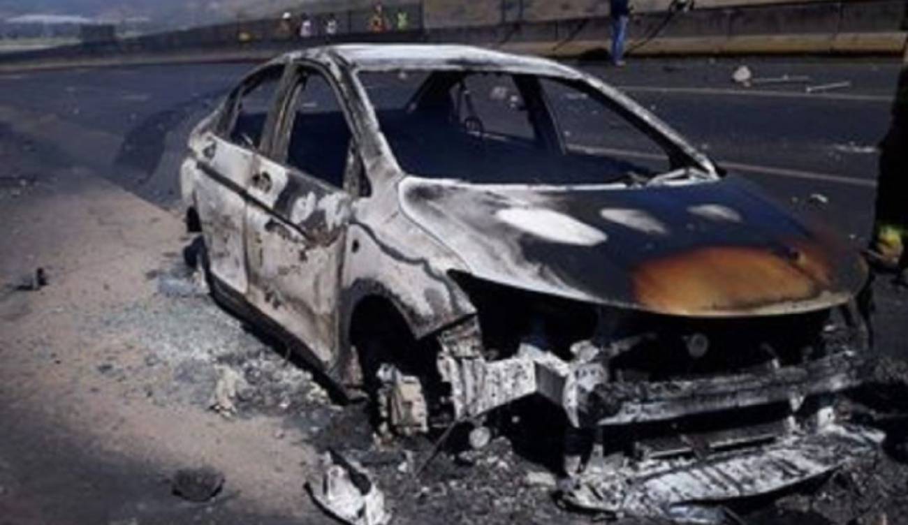 Impactante explosión de una pipa de gas en la carretera deja al menos 14 fallecidos