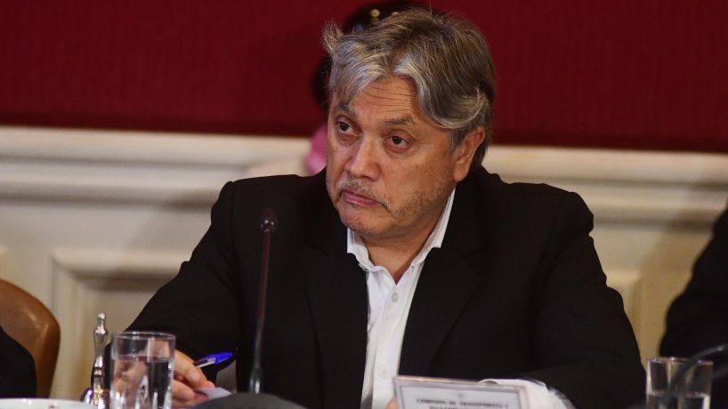 Injusticia: Jorge Mateluna “es inocente”, afirma el senador Alejandro Navarro