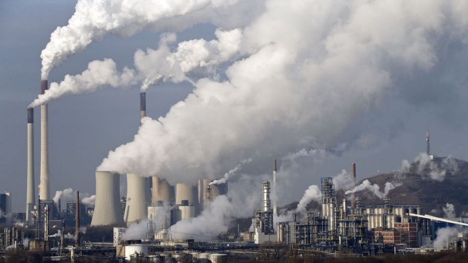 Italia asume el reto de reducir 15 % de las emisiones de CO2 para el 2025