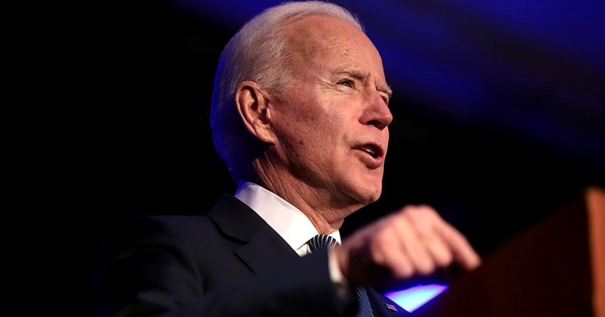 Juez federal bloqueó plan de Biden para detener las deportaciones