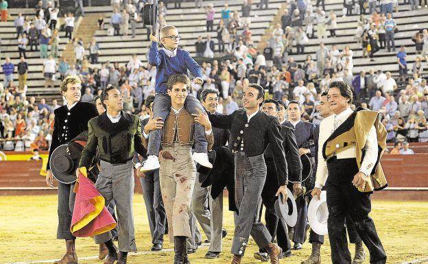 Juzgan a tres tuiteros por delito de odio contra niño que soñaba ser torero