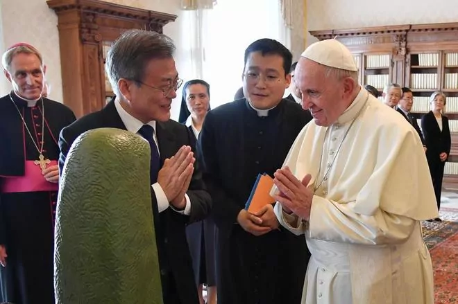 Korea del Norte invita al Papa Francisco a realizar una visita