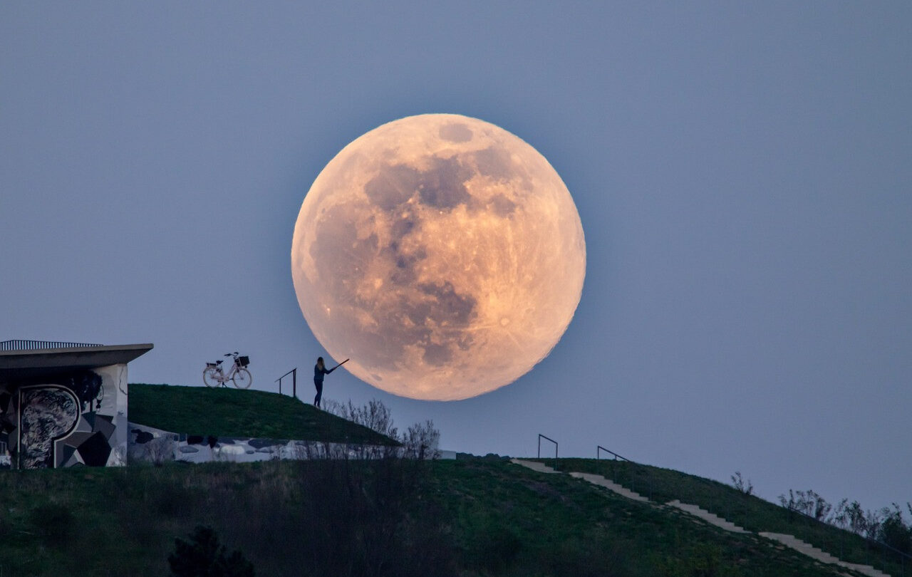 La primera luna llena del año iluminará el cielo este jueves |