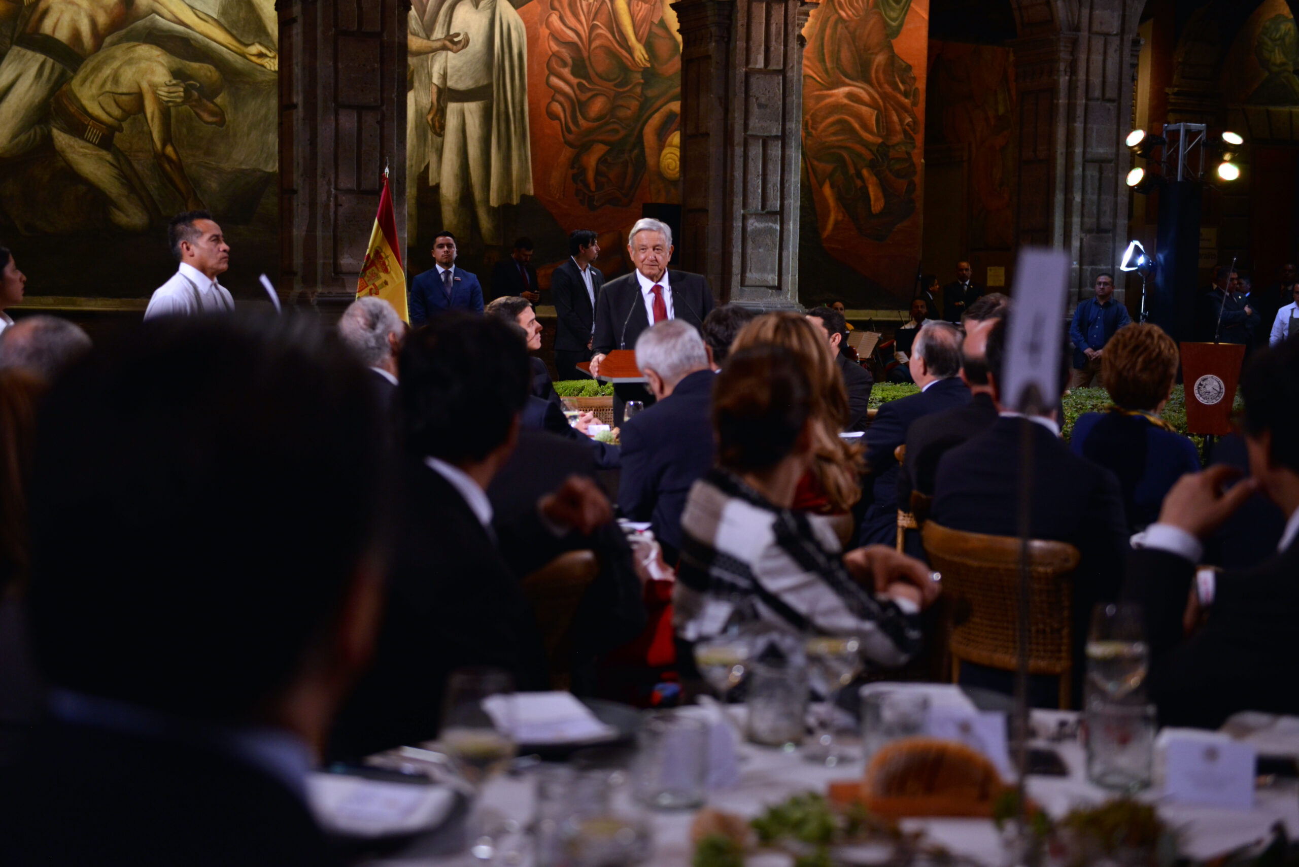 López Obrador ofrece comida en honor al presidente de España