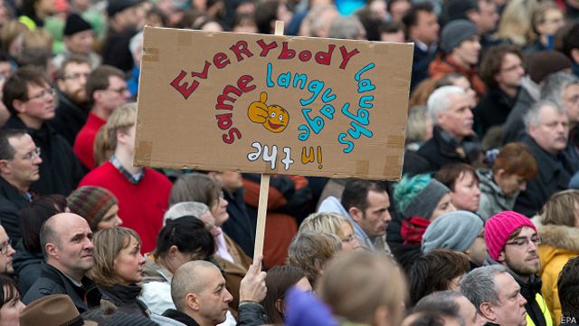 Marcha en Alemania se realiza contra la exclusión y la xenofobia