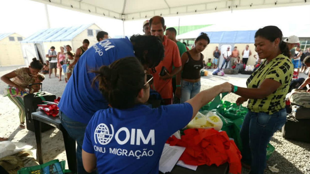 Más de 14.300 venezolanos obtuvieron permisos de trabajo en la frontera de Brasil