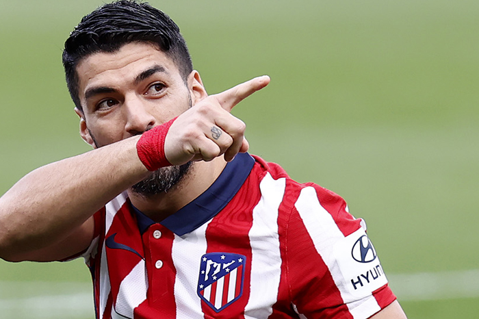 ¡Más líderes que nunca!  Con doblete de Suárez, Atlético Madrid golea 4-2 al Cádiz