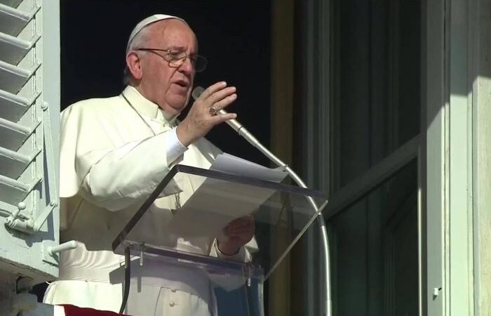 Papa Francisco instaura día mundial de los abuelos “olvidados”