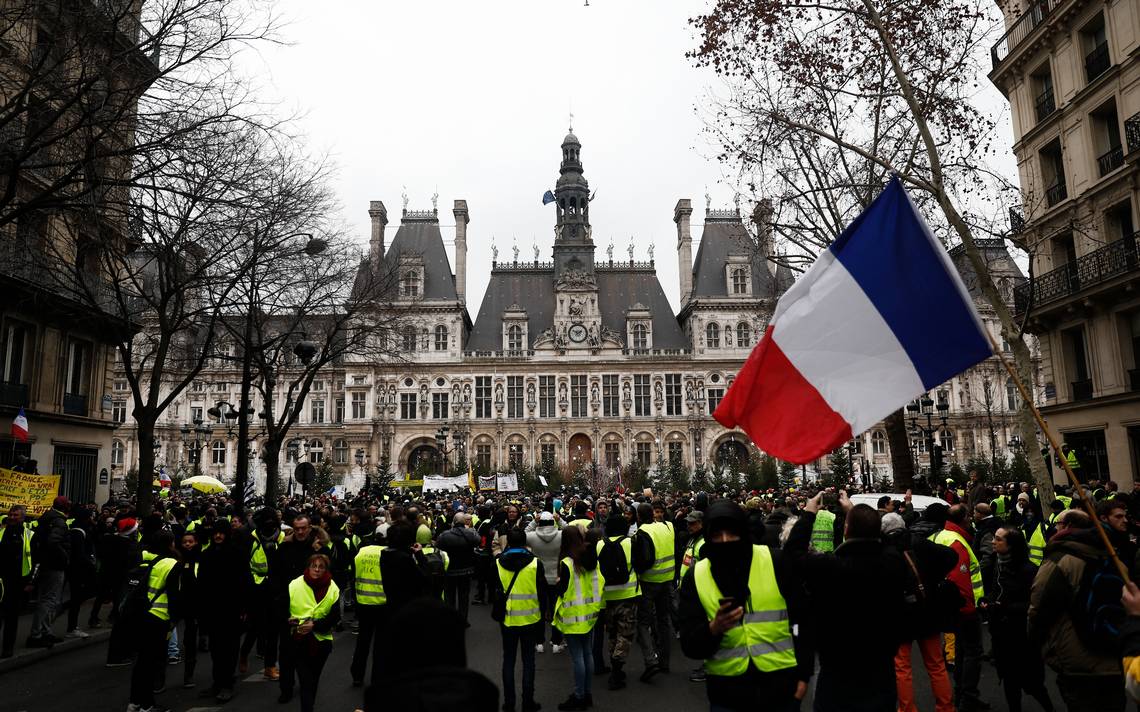 Periodistas franceses denuncian agresiones de 'chalecos amarillos'