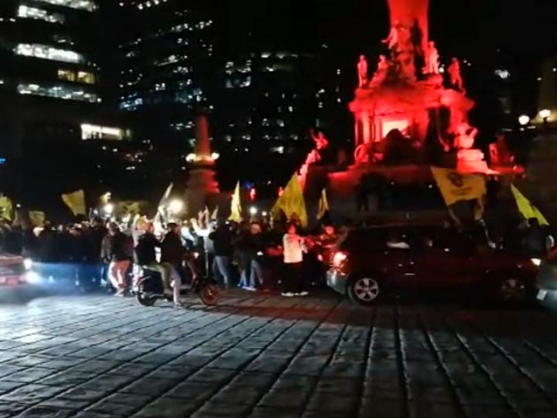 Policías resguardan Ángel de la Independencia; aquí alternativas viales