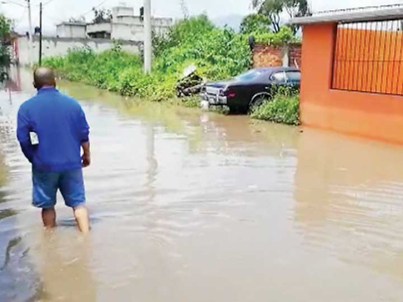 Precipitaciones ‘ahogan’ al país; dos estados suman cuatro decesos