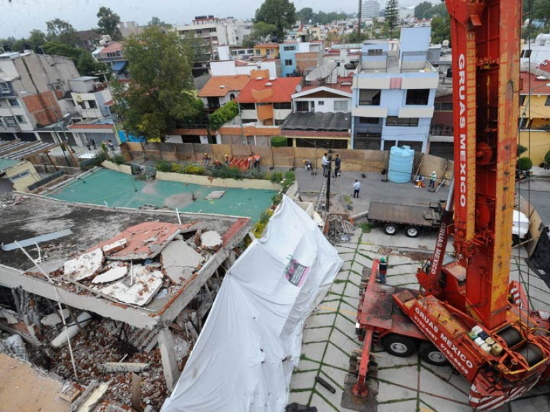 Prevén que demolición del Rébsamen dure dos meses