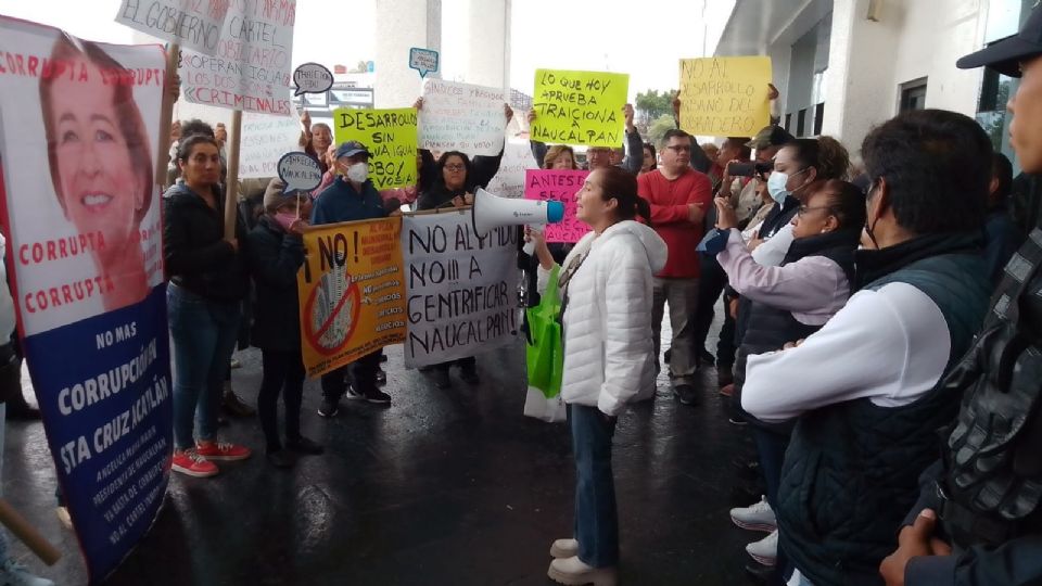 Protestan vecinos de 25 colonias contra el Plan de Desarrollo Urbano de Naucalpan