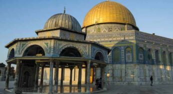 Provocación: israelíes entran de manera violenta a templo palestino violando las normas religiosa palestina