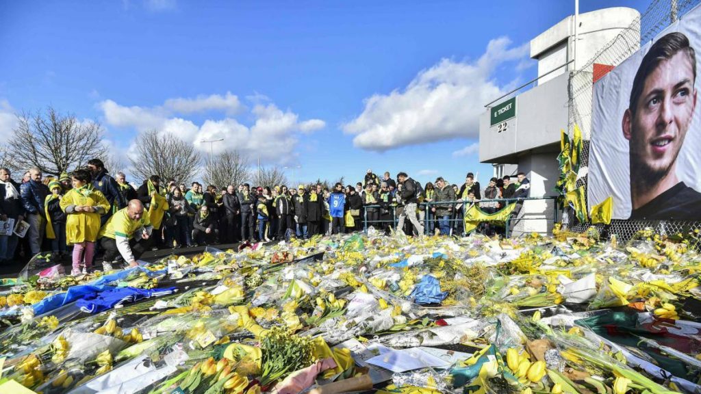 Restos del futbolista Emiliano Sala serán velados el sábado en Argentina